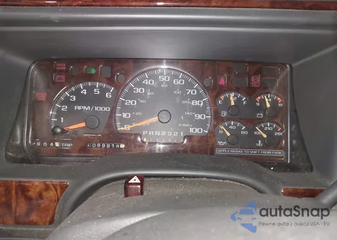 1999 Chevrolet Suburban 1500 Lt z USA, uszkodzony, nr VIN 3GNFK16R6XG170702